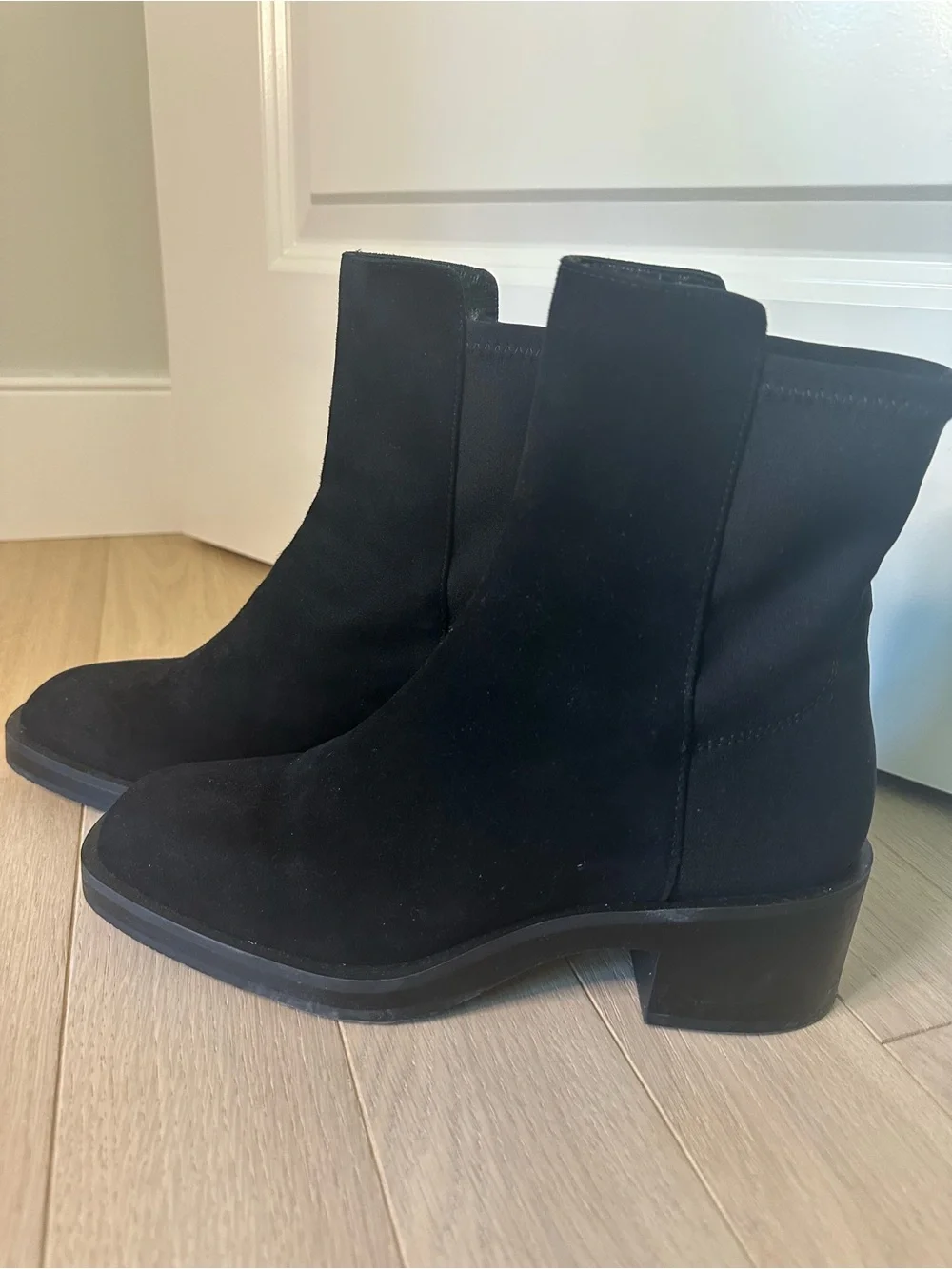 Stuart Weitzman Kaia 5050 Classic Women's Black Chelsea Ankle Boots